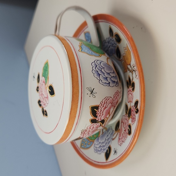 Accents Elite Gift Boxes 1997 Designed By Dana Kubick Tin Teacup With